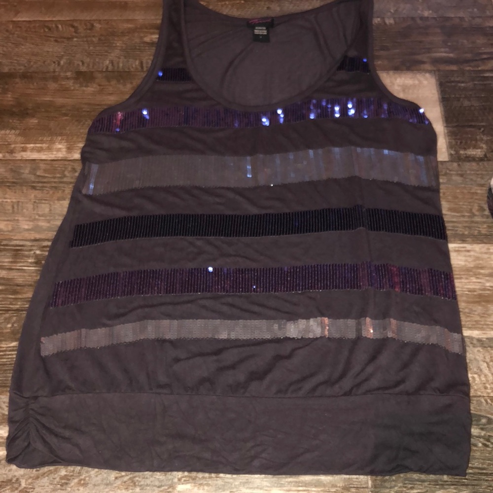🌺Metallic sequin striped purple tank top
